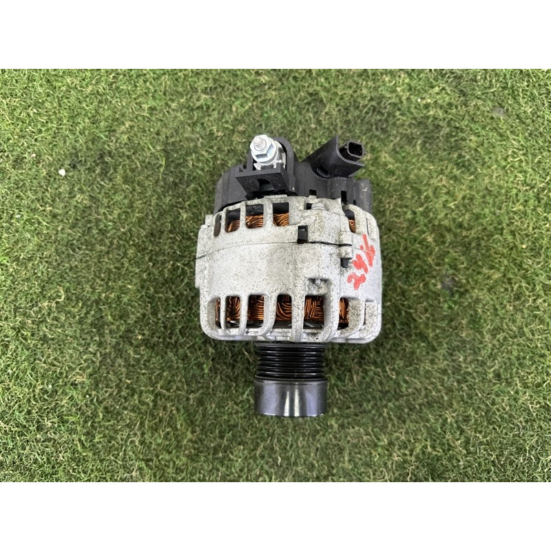 Генератор (электрика) Nissan Rogue T33 2022 1.5 KR15DDT 231006RC0A