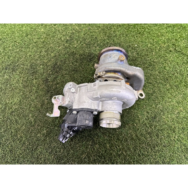 Турбина (выпускная система) Nissan Rogue T33 2022 1.5 KR15DDT 144116RD0A