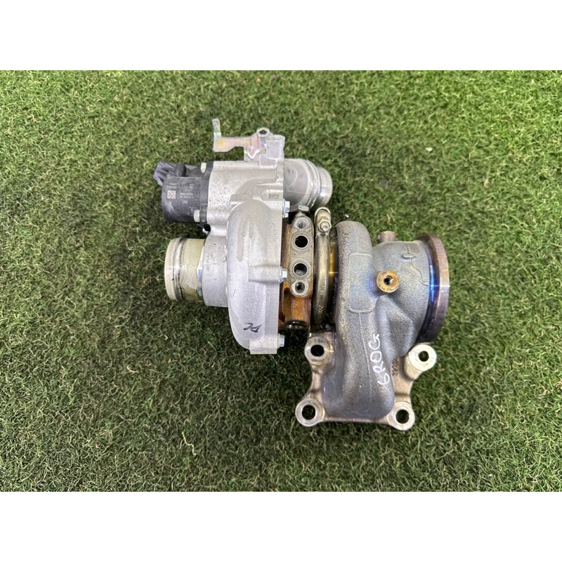 Турбина (выпускная система) Nissan Rogue T33 2022 1.5 KR15DDT 144116RD0A