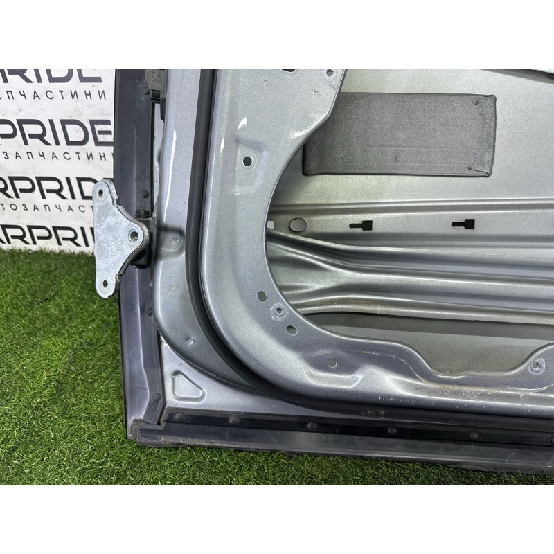 Двері (зовнішні елементи кузова) Mercedes-Benz GL X164 2011 3.0 A164720100564