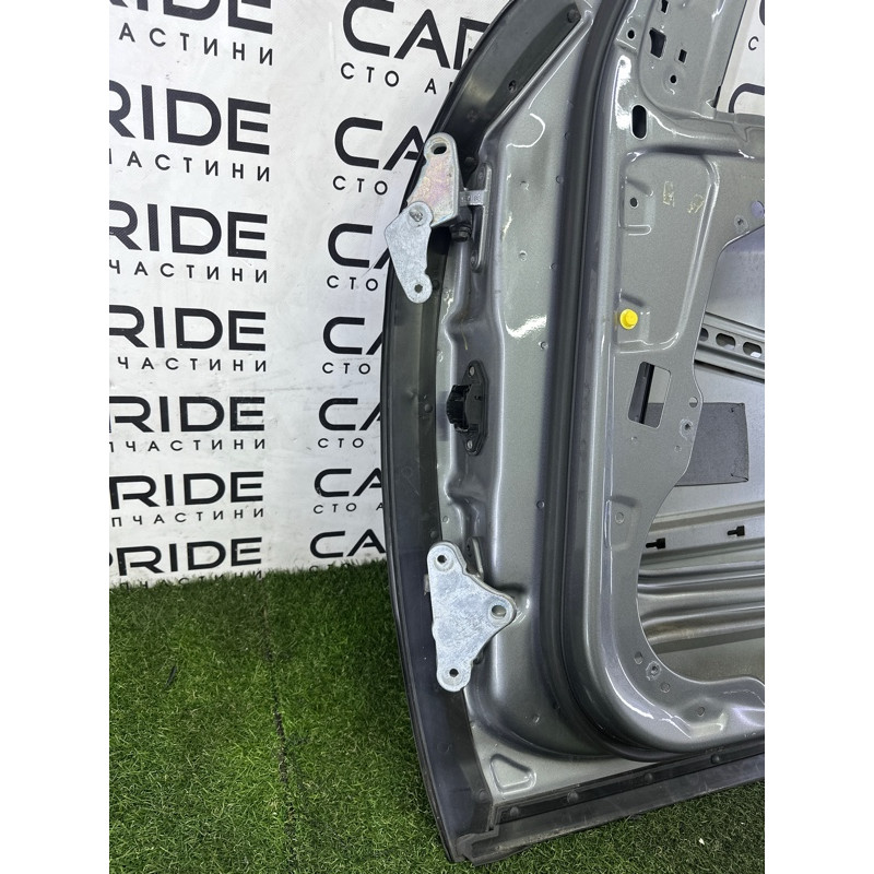Двері (зовнішні елементи кузова) Mercedes-Benz GL X164 2011 3.0 A164720100564