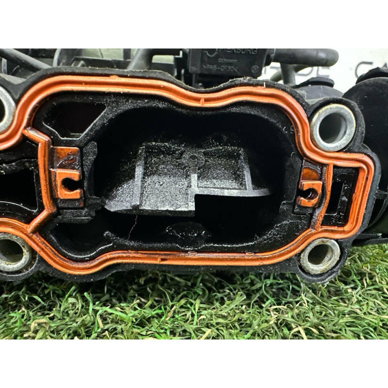 Впускний колектор (подача палива) AUDI Q5 FY 2018 2.0 DAYB 06L133201BB