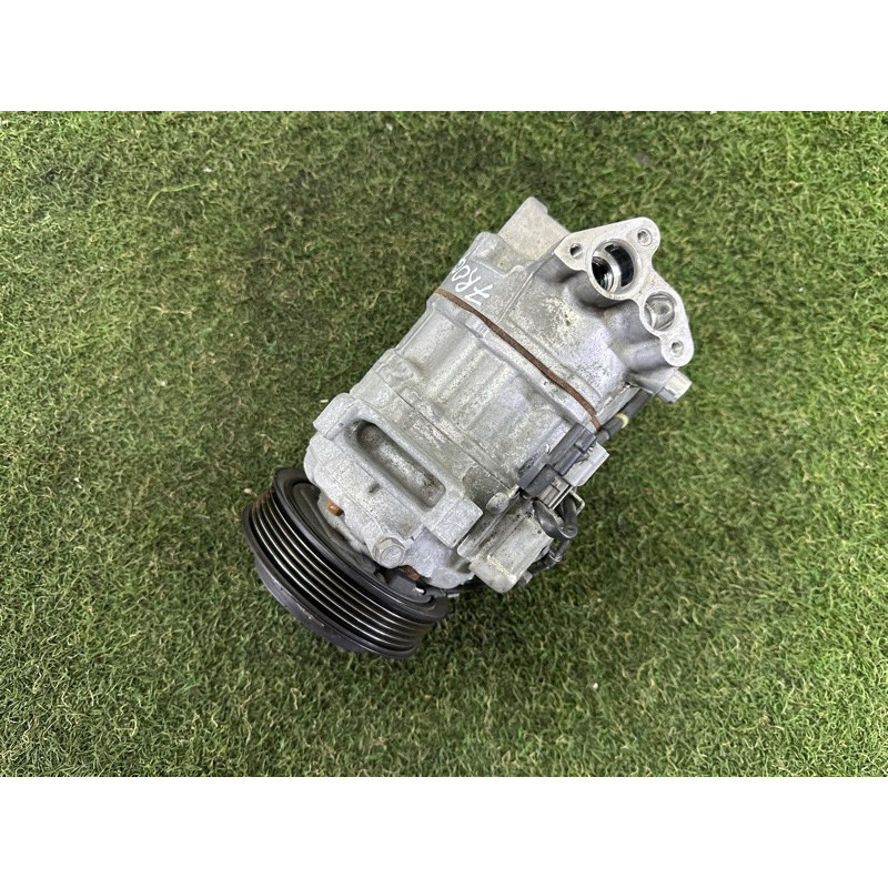 Компрессор кондиционера (отопление и кондиционирование) Nissan Rogue T33 2021 2.5 PR25DD 926006RA0A