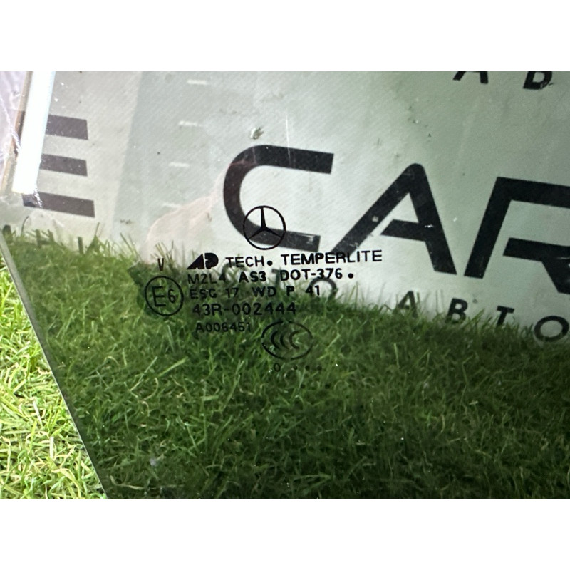 Скло (кузов і елементи) Mercedes-Benz GL X164 2011 3.0 A1647351010