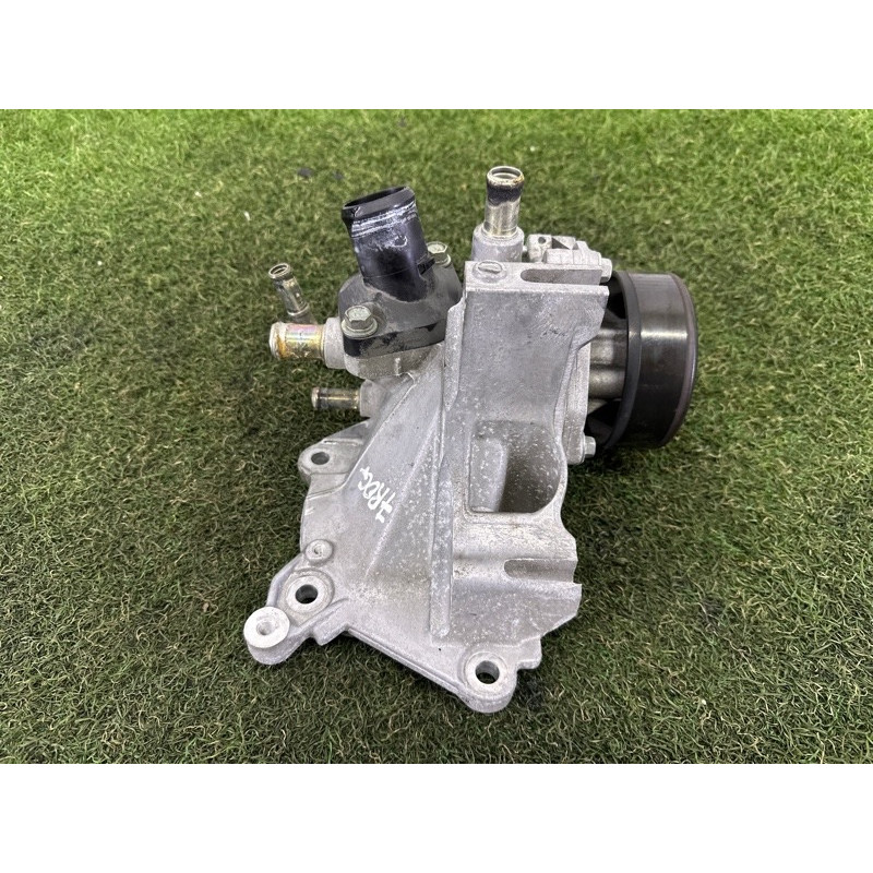 Помпа (система охлаждения) Nissan Rogue T33 2021 2.5 PR25DD B10101KC0C