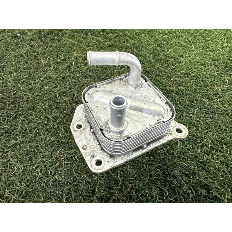 Теплообмінник масляного фільтра (двигун та елементи) Nissan Rogue T33 2021 2.5 213056RA0A