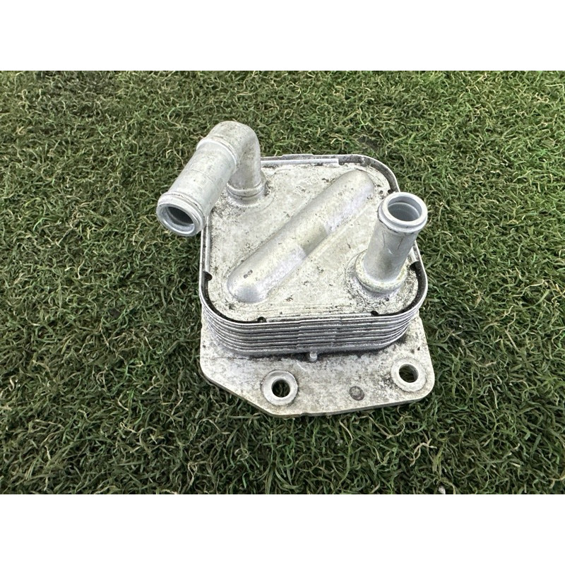 Теплообмінник масляного фільтра (двигун та елементи) Nissan Rogue T33 2021 2.5 213056RA0A
