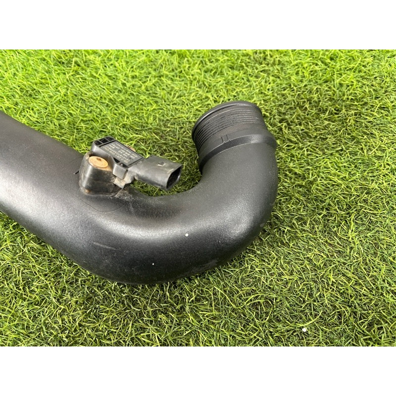 Патрубок інтеркулера (двигун та елементи) Volkswagen Amarok 2H 2.0 2H0145762