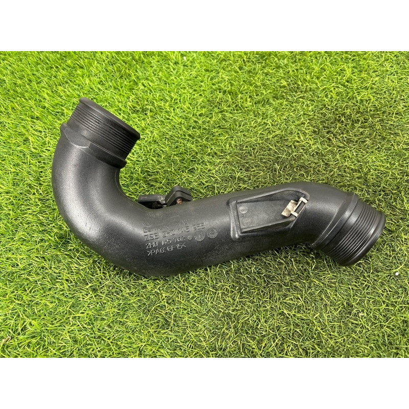 Патрубок інтеркулера (двигун та елементи) Volkswagen Amarok 2H 2.0 2H0145762