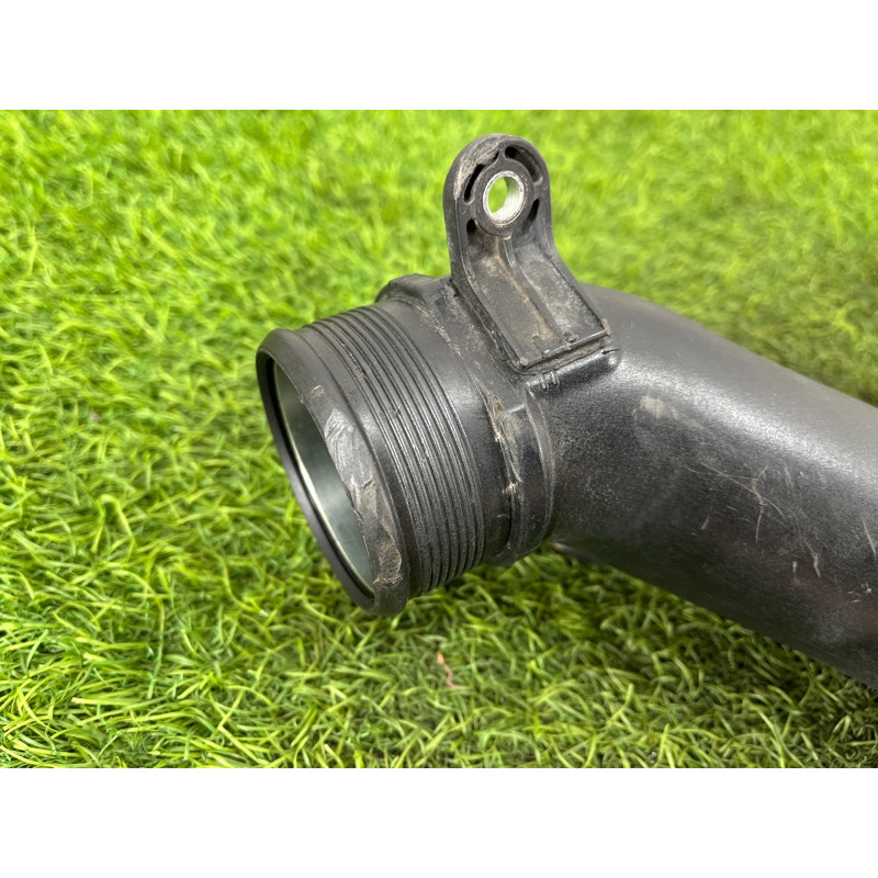 Патрубок інтеркулера (двигун та елементи) Volkswagen Amarok 2H 2.0 2H0145762