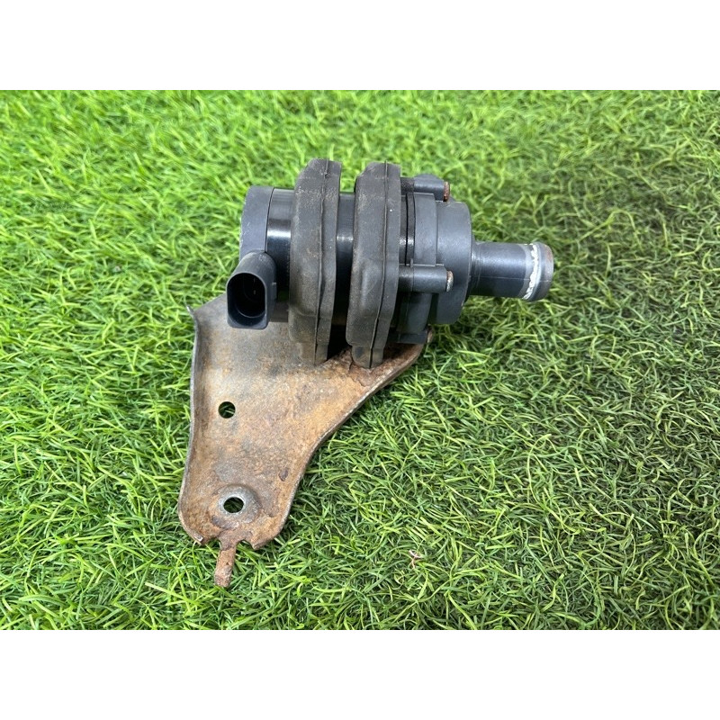 Помпа електрична (електрика) Volkswagen Amarok 2H 2.0 7H0965561