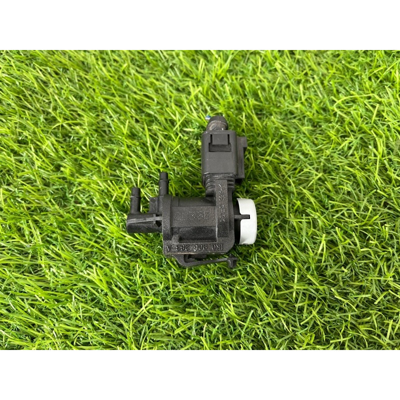Вакуумний клапан (двигун та елементи) Volkswagen Amarok 2H 2.0 1K0906283A