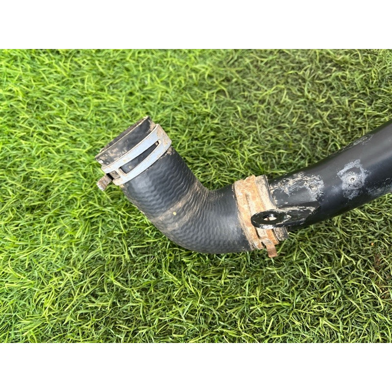 Патрубок (система охлаждения) Volkswagen Amarok 2H 2.0 2H0122051T