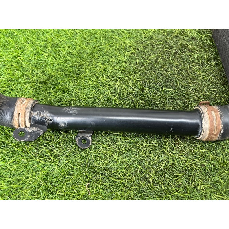 Патрубок (система охлаждения) Volkswagen Amarok 2H 2.0 2H0122051T