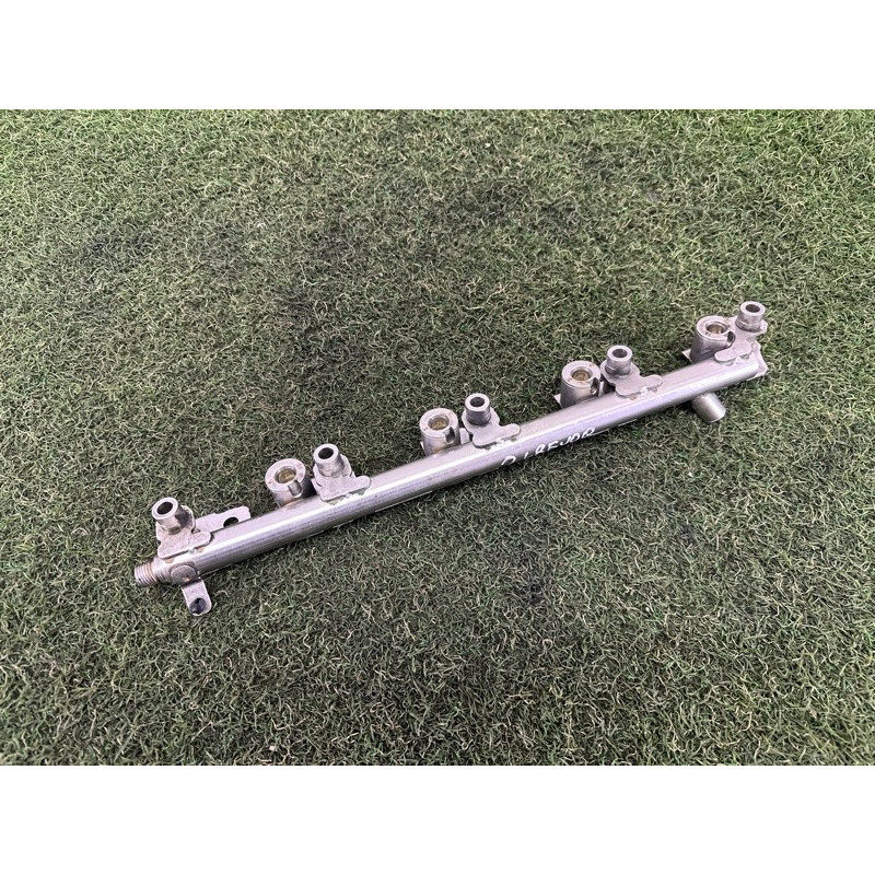 Топливная рампа (топливная система) LAND ROVER Range Rover Evoque L538 2015 2.0 LR054874