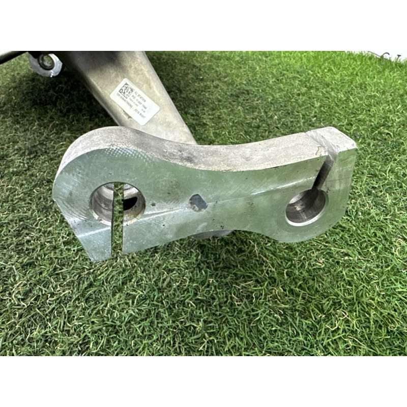 Поворотный кулак (подвеска) AUDI Q5 FY 2020 2.0 DJYA 80A407254C