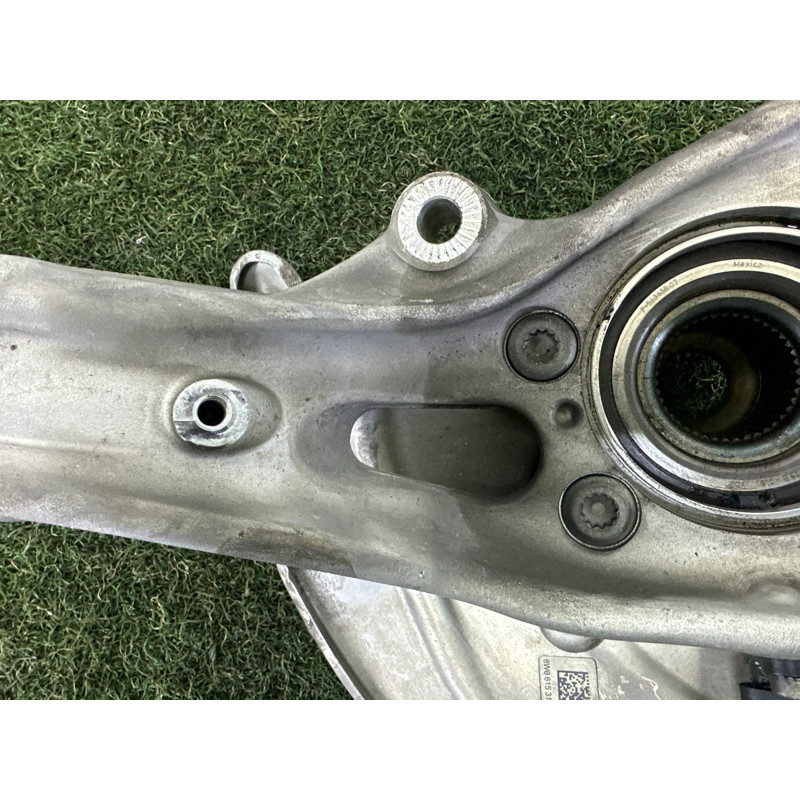 Поворотный кулак (подвеска) AUDI Q5 FY 2020 2.0 DJYA 80A407254C