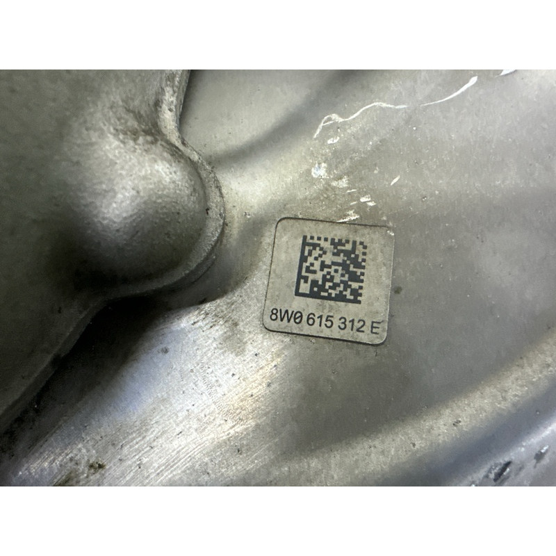 Поворотный кулак (подвеска) AUDI Q5 FY 2020 2.0 DJYA 80A407254C