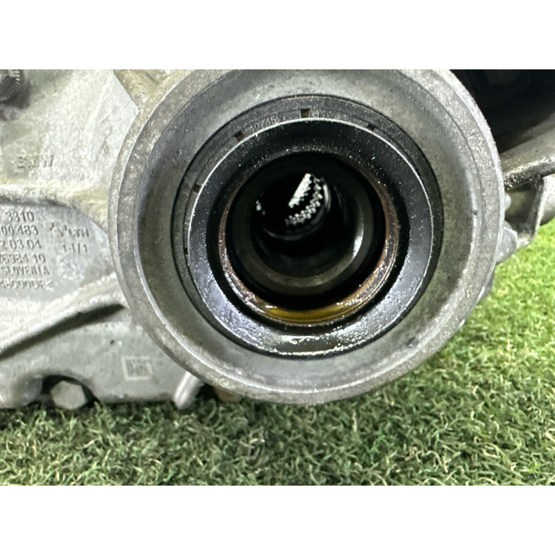 Редуктор (трансмісія) BMW X1 F48 2016 2.0 33108871238