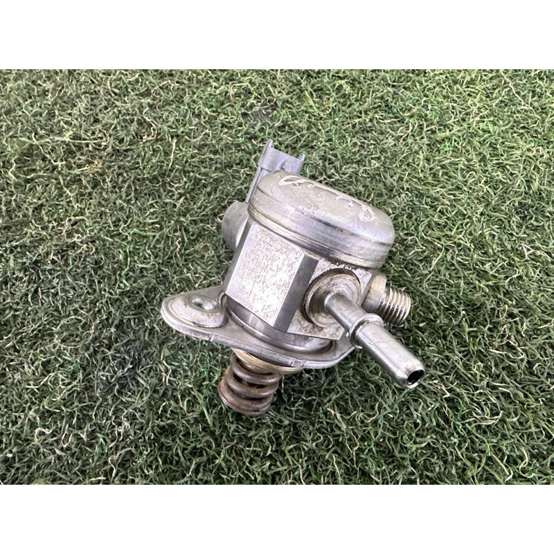 ТНВД (топливная система) LAND ROVER Range Rover Evoque L538 2015 2.0 LR025599