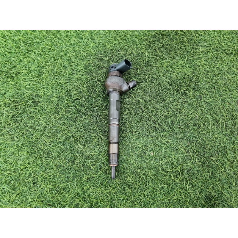 Форсунка топливная (топливная система) Volkswagen Amarok 2H 2.0 CNEA 03L130277J