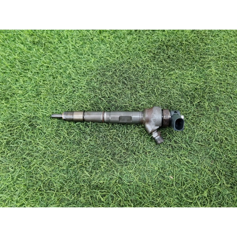 Форсунка топливная (топливная система) Volkswagen Amarok 2H 2.0 CNEA 03L130277J