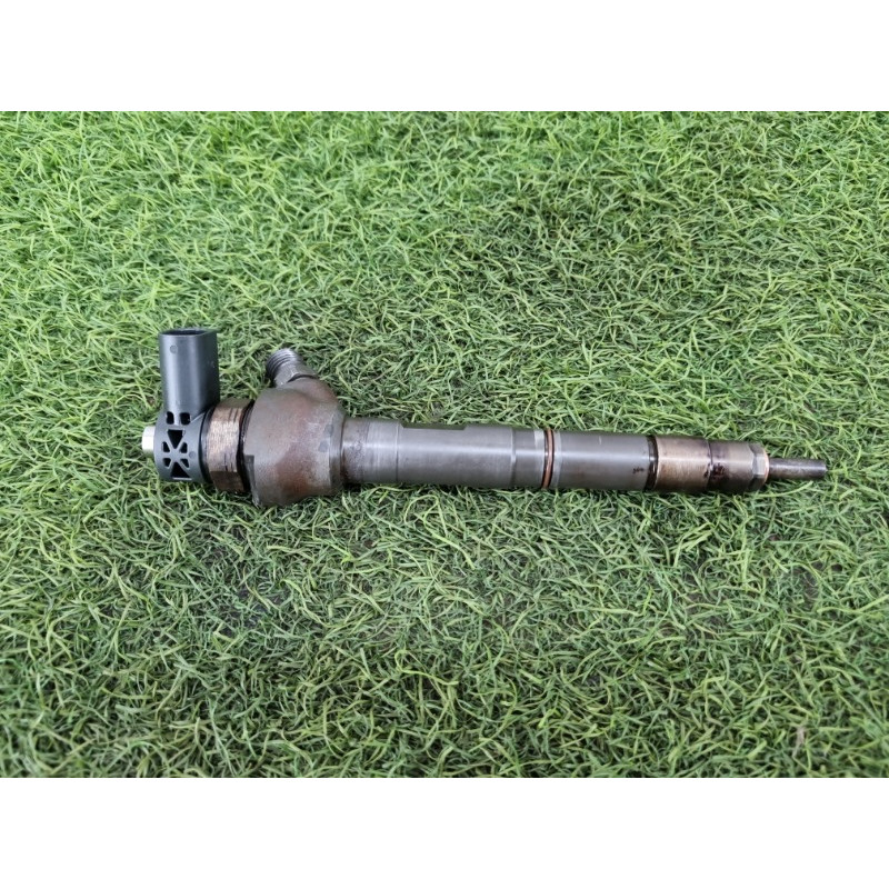 Форсунка паливна (паливна система) Volkswagen Amarok 2H 2.0 CNEA 03L130277J