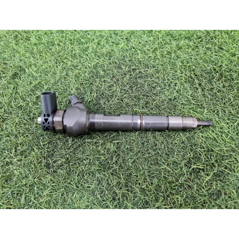 Форсунка топливная (топливная система) Volkswagen Amarok 2H 2.0 CNEA 03L130277J