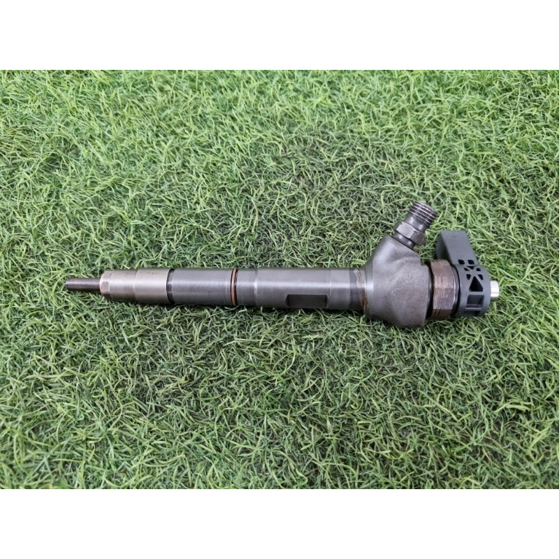 Форсунка топливная (топливная система) Volkswagen Amarok 2H 2.0 CNEA 03L130277J