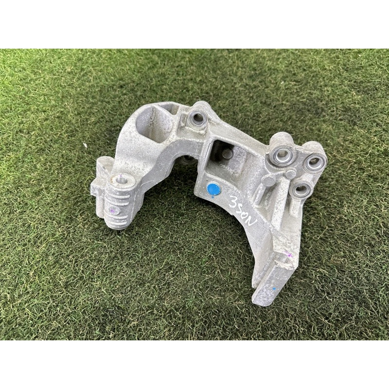 Кронштейн генератора (кронштейны двигателя) Hyundai Sonata DN8 2020 2.5 252512S000