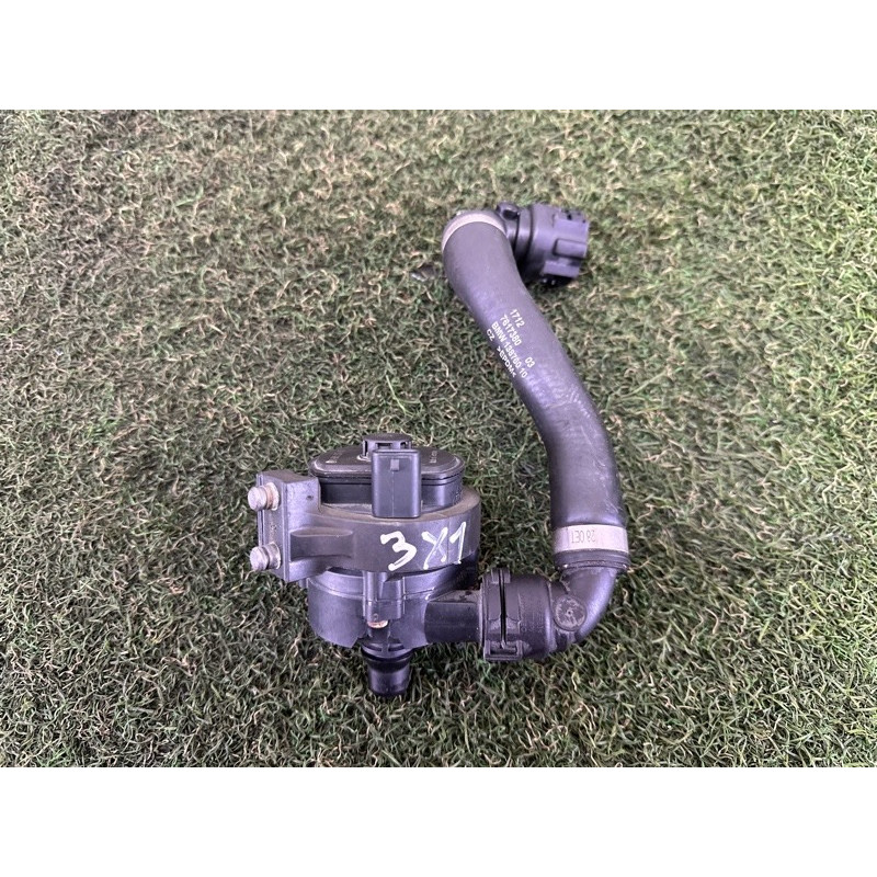 Помпа электрическая (электрика) BMW X1 F48 2016 2.0 11518671654