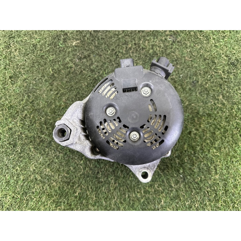 Генератор (электрика) BMW X1 F48 2018 2.0 12317640132