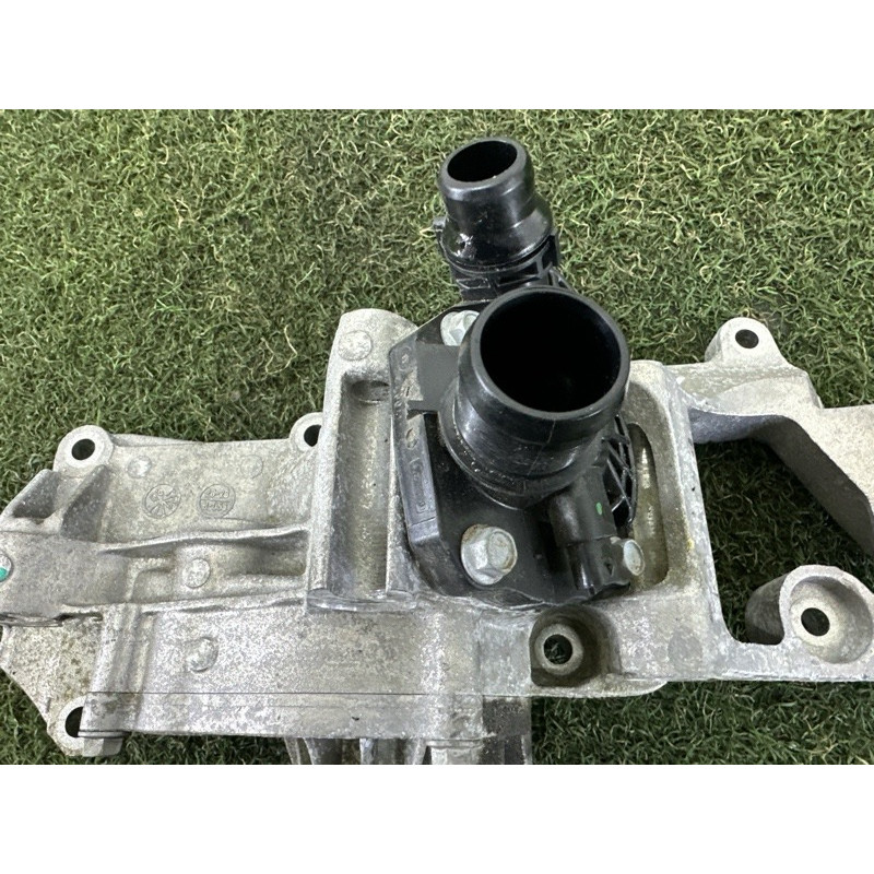Помпа (система охолодження) BMW X1 F48 2018 2.0 11518601366