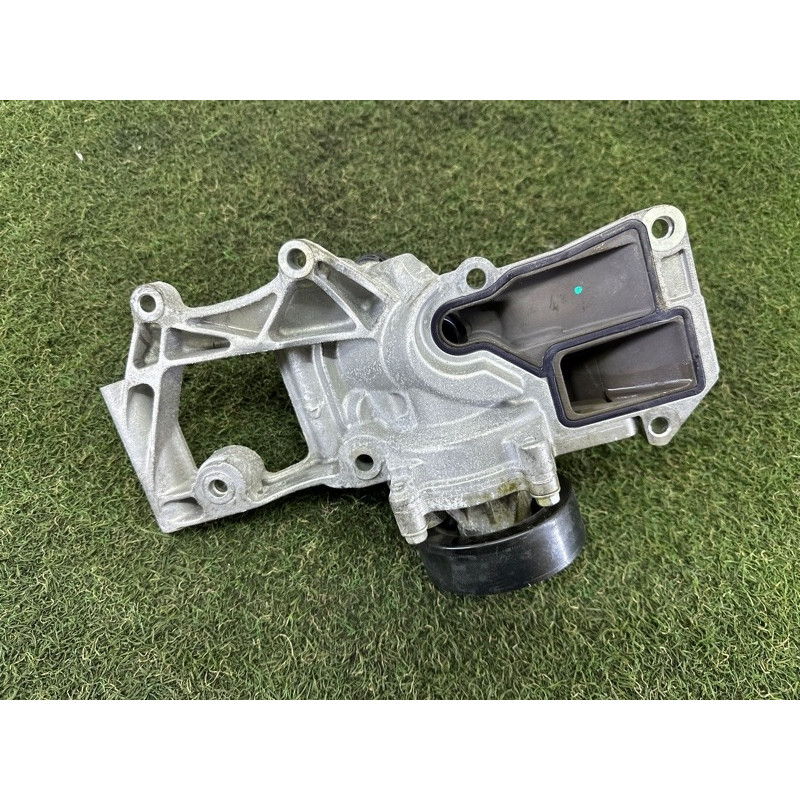 Помпа (система охолодження) BMW X1 F48 2018 2.0 11518601366