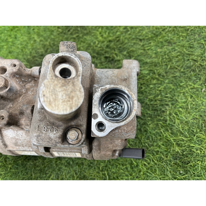 Компресор кондиціонера (обігрів та кондиціювання) Volkswagen Amarok 2H 2.0 CNEA 7E0820803J
