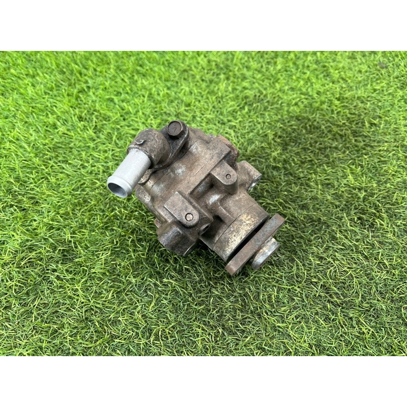 Насос гидроусилителя руля (рулевое управление) Volkswagen Amarok 2H 2.0 CNEA 2H0422154A