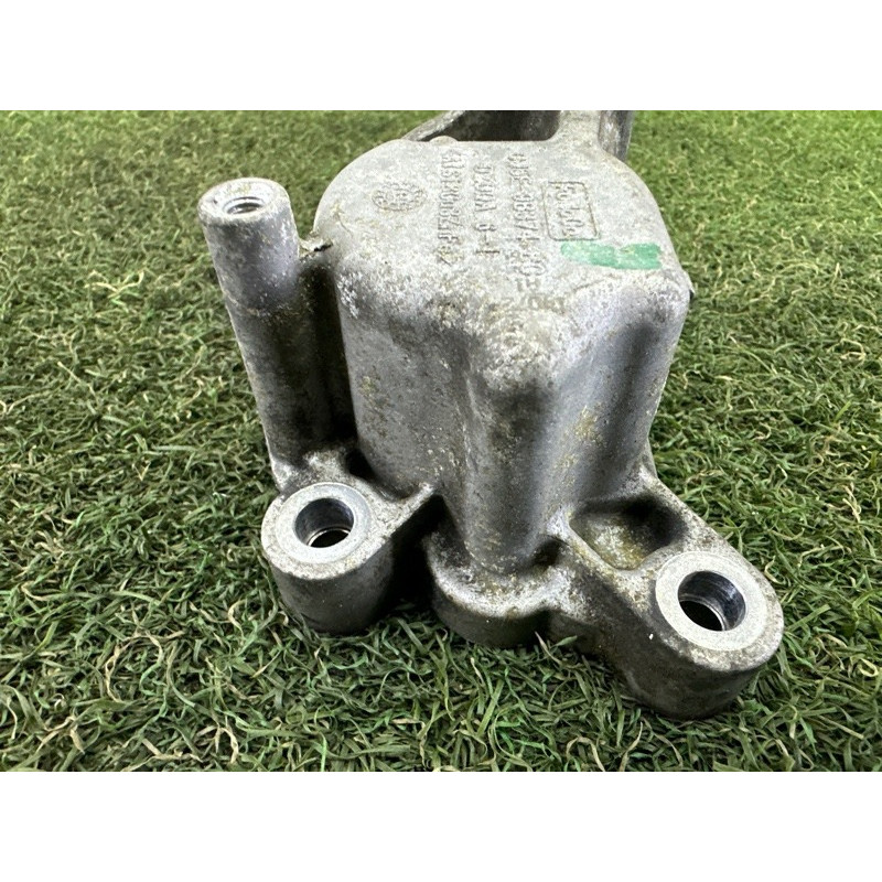 Кронштейн ТНВД (кронштейны двигателя) LAND ROVER Range Rover Evoque L538 2015 2.0 LR035936