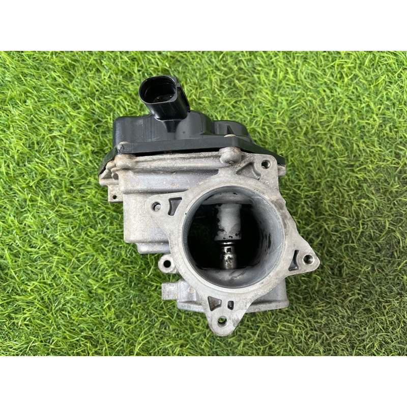 Клапан EGR (закрытая категория) Volkswagen Amarok 2H 2.0 CNEA 03L131501AA