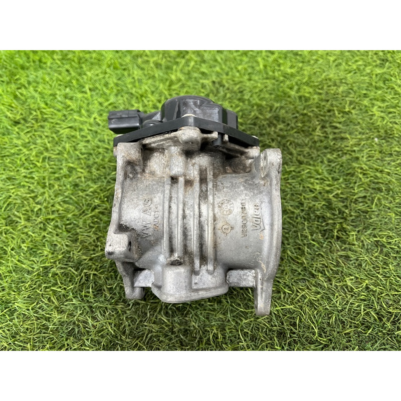 Клапан EGR (закрытая категория) Volkswagen Amarok 2H 2.0 CNEA 03L131501AA