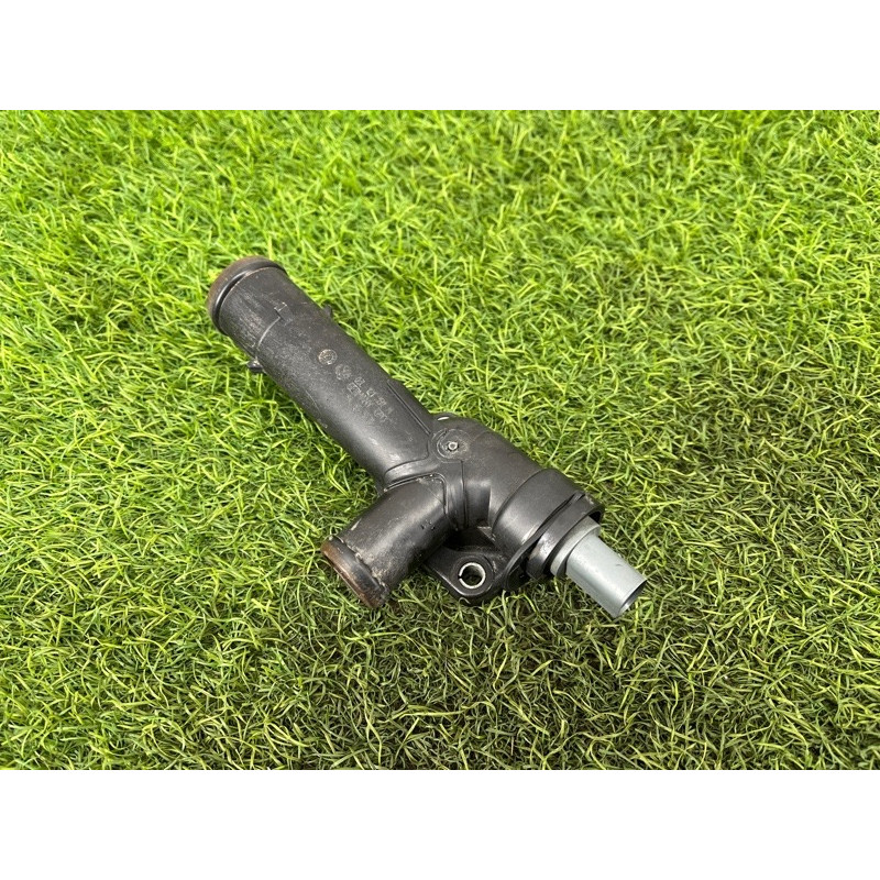 Фланец системы охлаждения (система охлаждения) Volkswagen Amarok 2H 2.0 CNEA 03L121131M