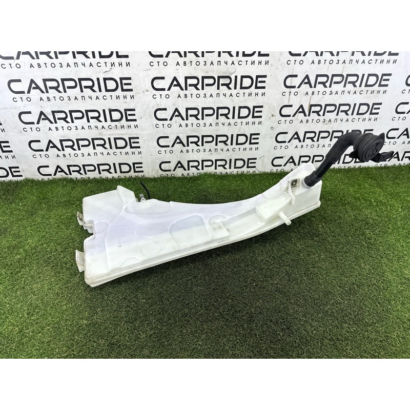 Бачок омывателя (кузов и элементы) BMW X5 E70 2011 3.0 61667162588