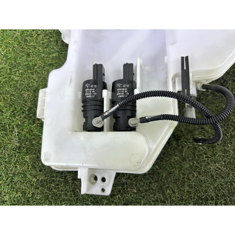 Бачок омывателя (кузов и элементы) BMW X5 E70 2011 3.0 61667162588