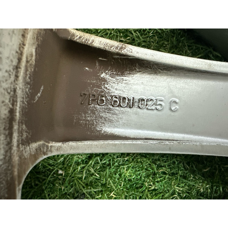 Комплект дисков 5x130 R18 8Jx18H2 ET53 (диски на авто) Volkswagen Touareg NF 2013 3.6 CGRA 7P6601025C88Z