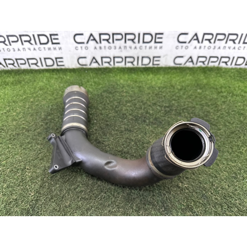 Патрубок интеркулера (двигатель и элементы) BMW X1 F48 2016 2.0 13718616212