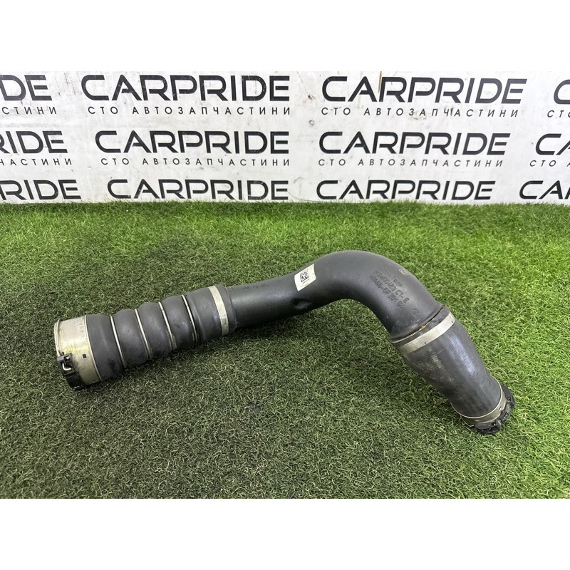 Патрубок интеркулера (двигатель и элементы) BMW X1 F48 2018 2.0 13718616212