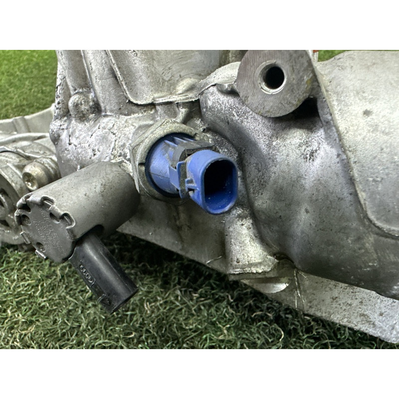 Корпус масляного фильтра (двигатель и элементы) AUDI Q5 FY 2020 2.0 DJYA 06L903143K