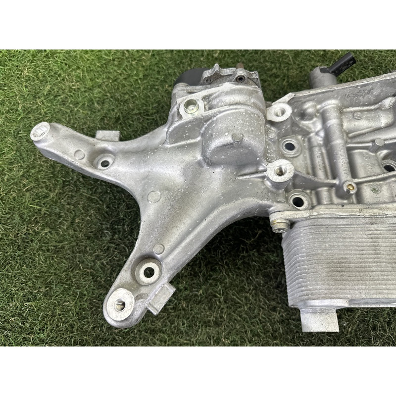 Корпус масляного фильтра (двигатель и элементы) AUDI Q5 FY 2020 2.0 DJYA 06L903143K