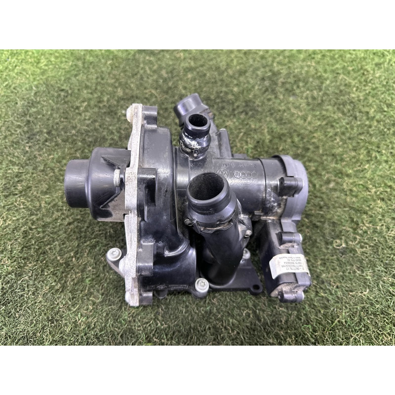 Корпус помпы (система охлаждения) AUDI Q5 FY 2020 2.0 DJYA 06L121111H