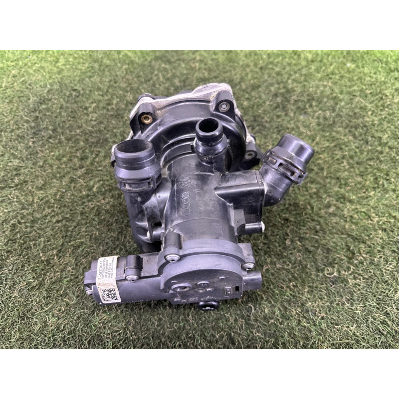 Корпус помпы (система охлаждения) AUDI Q5 FY 2020 2.0 DJYA 06L121111H