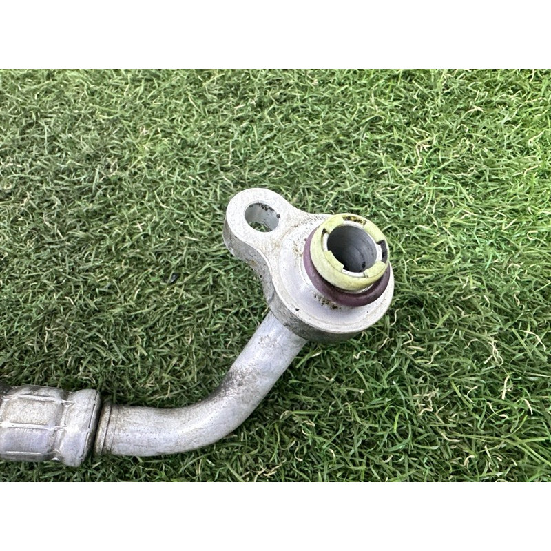 Трубка кондиционера (отопление и кондиционирование) LAND ROVER Discovery Sport L550 2016 2.0 LR070475
